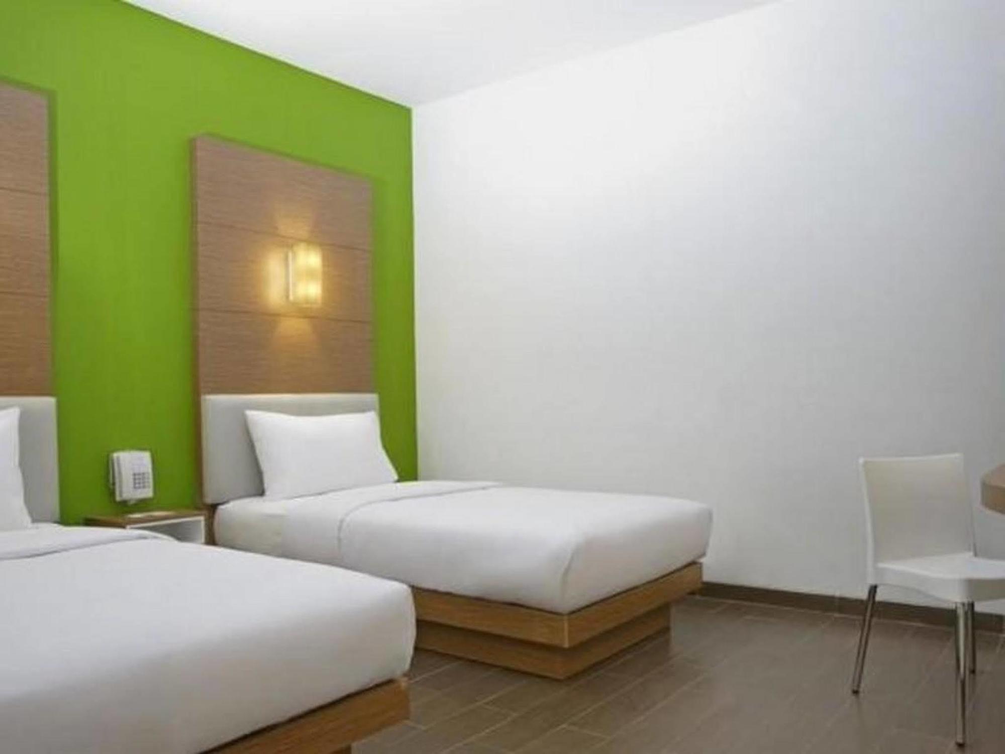 Amaris Hotel Cirebon Exteriér fotografie
